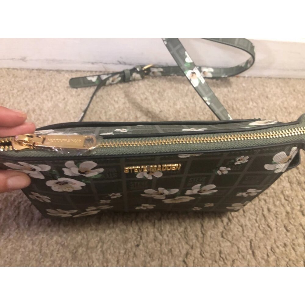 Steve Madden woman’s floral crosbody bag 10"×7" Olive green new without the tag - Picture 6 of 12